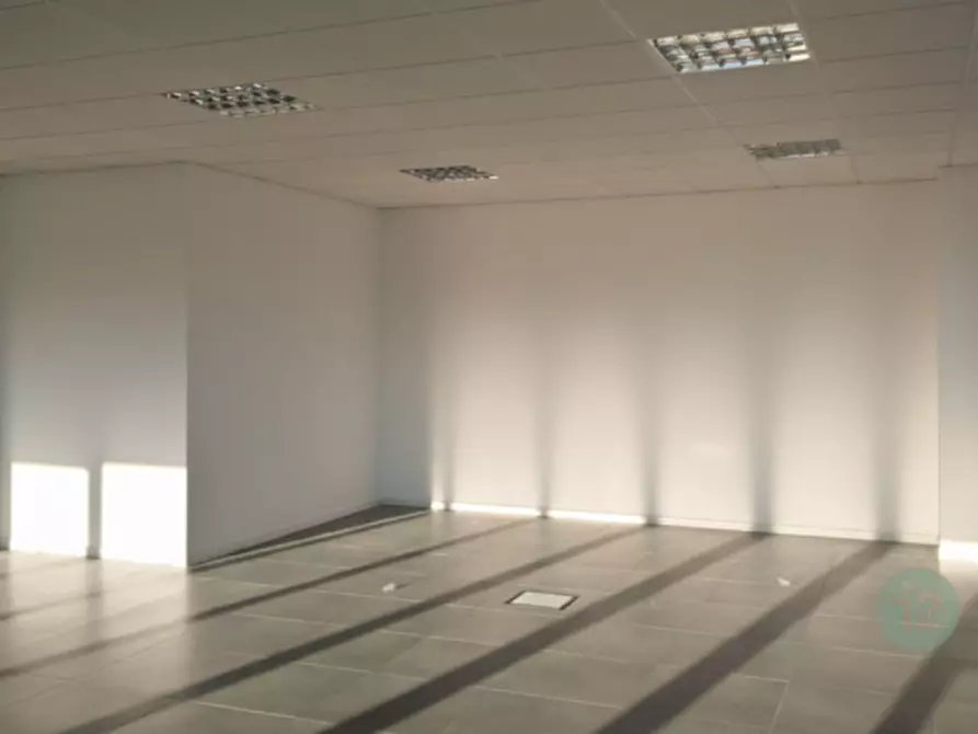 Immagine 5 di Ufficio in affitto  a Mirandola