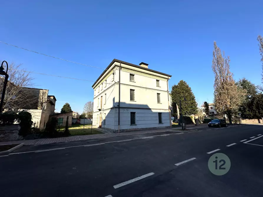 Immagine 1 di Casa indipendente in vendita  in Piazza andreoli a San Possidonio