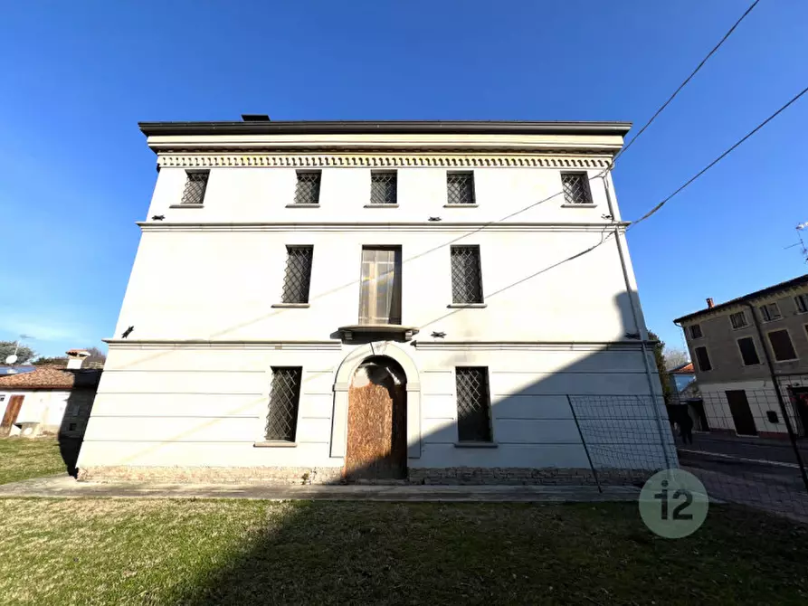 Immagine 4 di Casa indipendente in vendita  in Piazza andreoli a San Possidonio