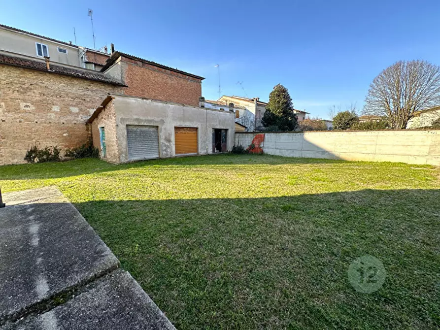 Immagine 11 di Casa indipendente in vendita  in Piazza andreoli a San Possidonio
