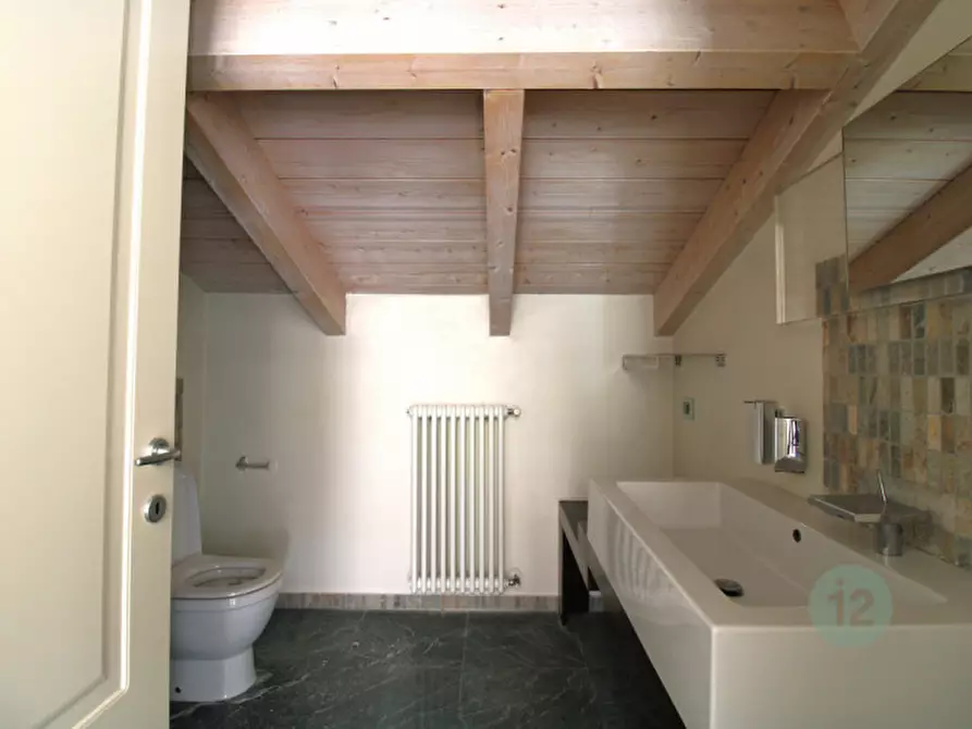 Immagine 15 di Attico in vendita  in Via Piave a Mirandola