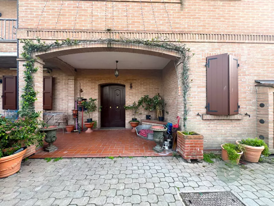 Immagine 1 di Villetta a schiera in vendita  in Via monviso a Finale Emilia