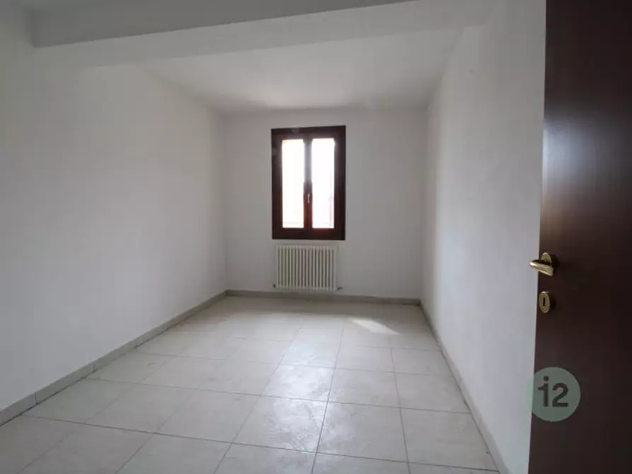 Immagine 10 di Villetta a schiera in vendita  in Via Villafranca a Medolla
