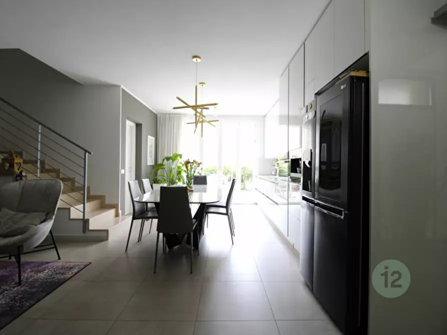 Immagine 3 di Casa bifamiliare in vendita  in Viale Giuseppe di Vittorio a San Prospero