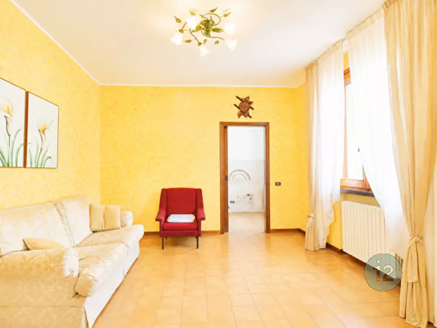 Immagine 8 di Casa bifamiliare in vendita  in Via San Martino Carano a Mirandola