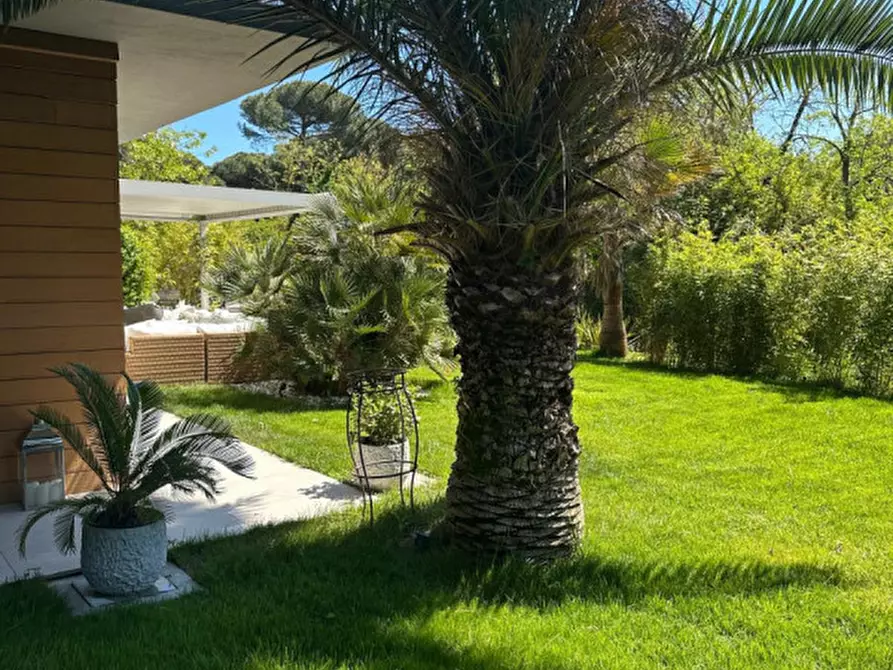 Immagine 2 di Villa in affitto  in Viale Milano 33 a Cervia