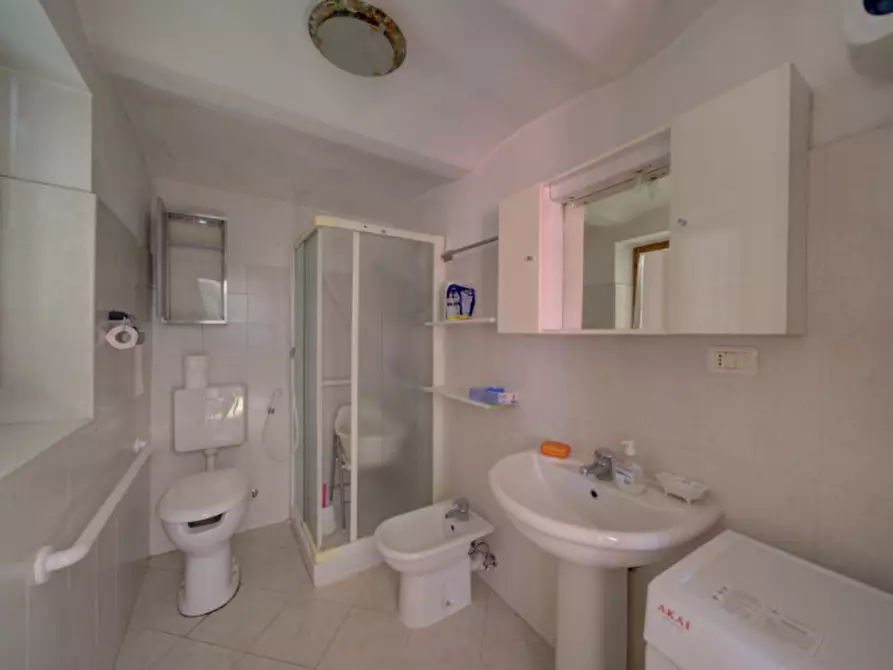 Immagine 7 di Casa indipendente in vendita  in Via Dagatti 4 a Envie