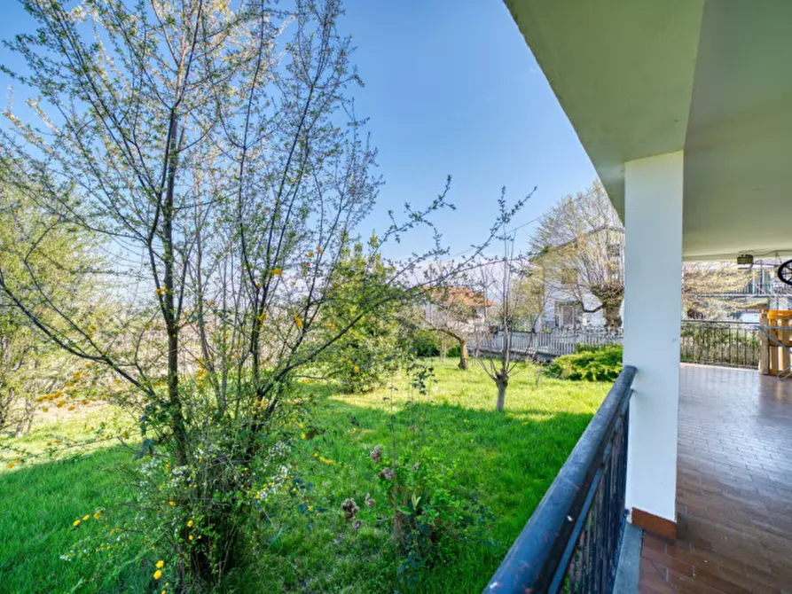 Immagine 10 di Casa indipendente in vendita  in Via Dagatti 4 a Envie