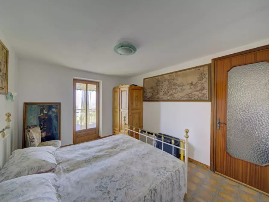 Immagine 18 di Casa indipendente in vendita  in Via Dagatti 4 a Envie