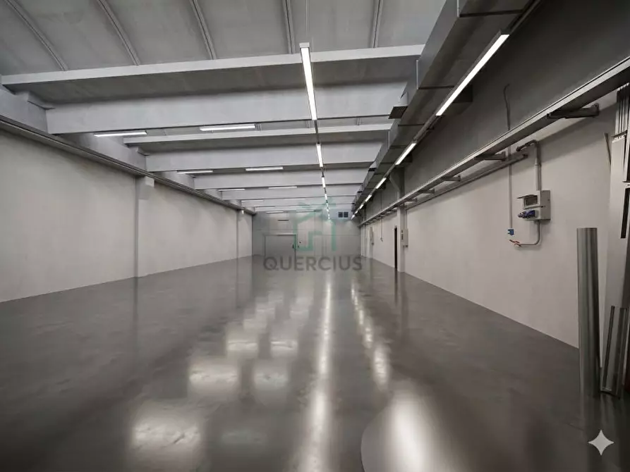 Immagine 2 di Capannone industriale in affitto  in Via Tolomeo a Verona