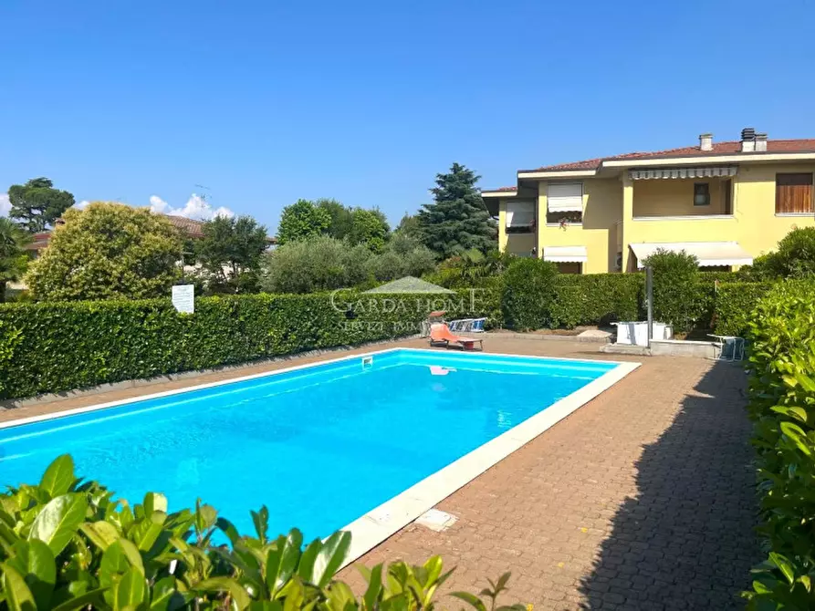 Immagine 30 di Appartamento in vendita  in Via Daniele Comboni a Desenzano Del Garda