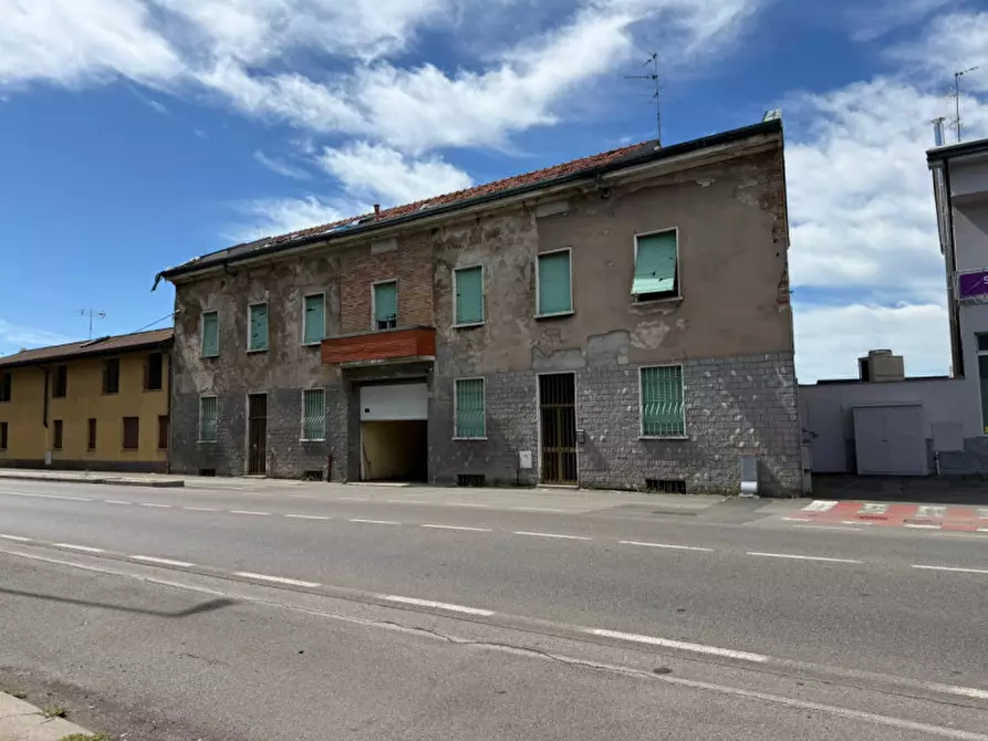 Immagine 4 di Palazzo in vendita  in Via Gian Pietro Clerici 32 a Gerenzano