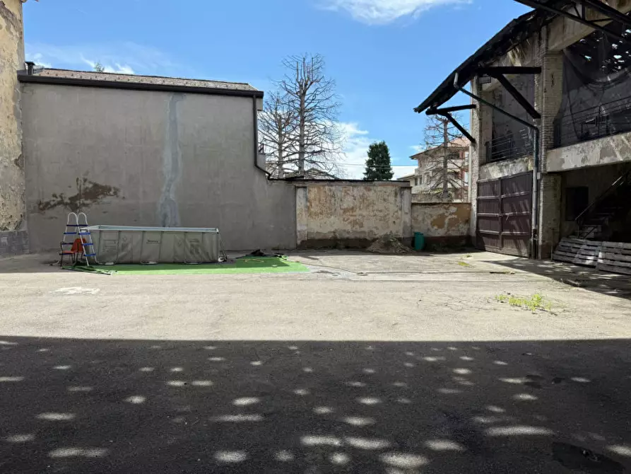 Immagine 5 di Palazzo in vendita  in Via Gian Pietro Clerici 32 a Gerenzano