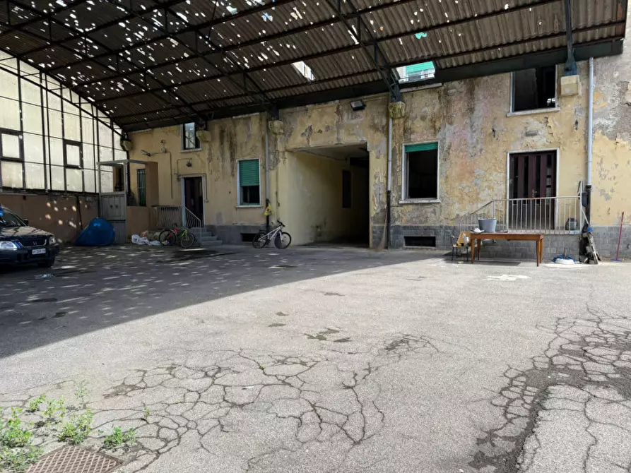 Immagine 7 di Palazzo in vendita  in Via Gian Pietro Clerici 32 a Gerenzano