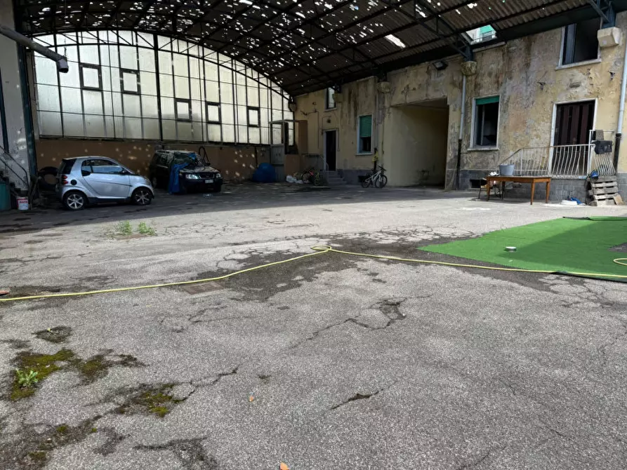 Immagine 10 di Palazzo in vendita  in Via Gian Pietro Clerici 32 a Gerenzano