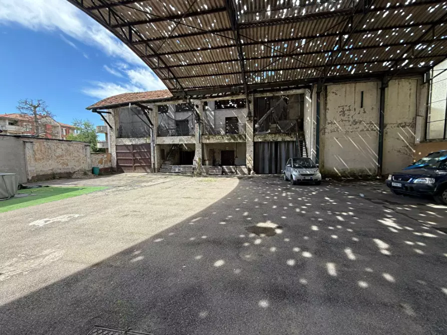 Immagine 13 di Palazzo in vendita  in Via Gian Pietro Clerici 32 a Gerenzano