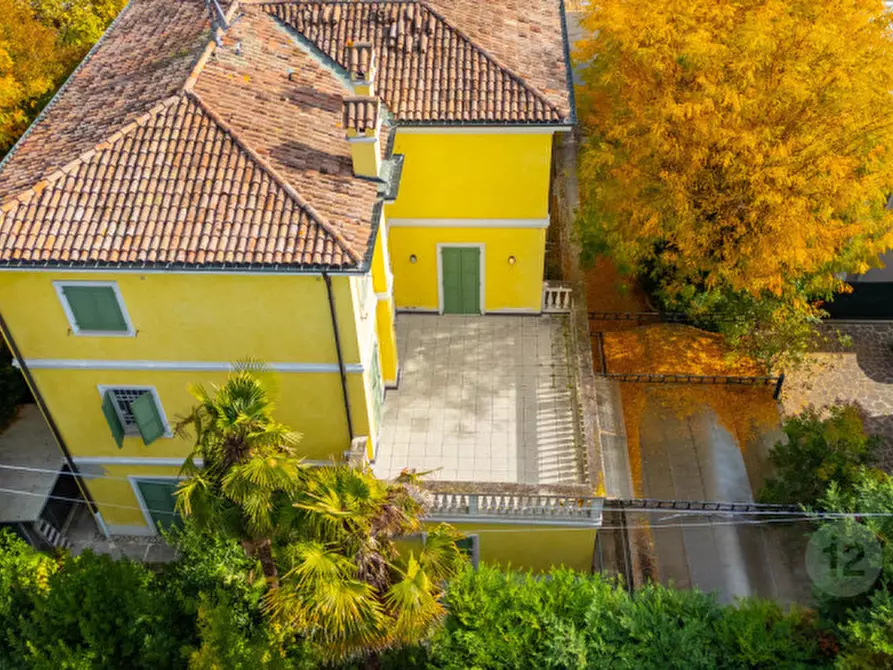 Immagine 3 di Villa in vendita  in Via Anna Frank a Carpi
