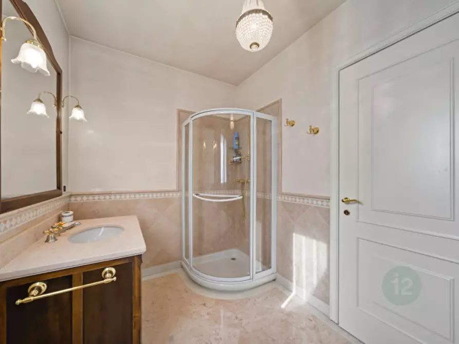 Immagine 13 di Villa in vendita  in Via Anna Frank a Carpi