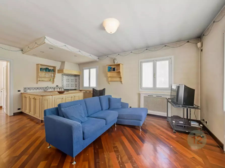 Immagine 19 di Villa in vendita  in Via Anna Frank a Carpi