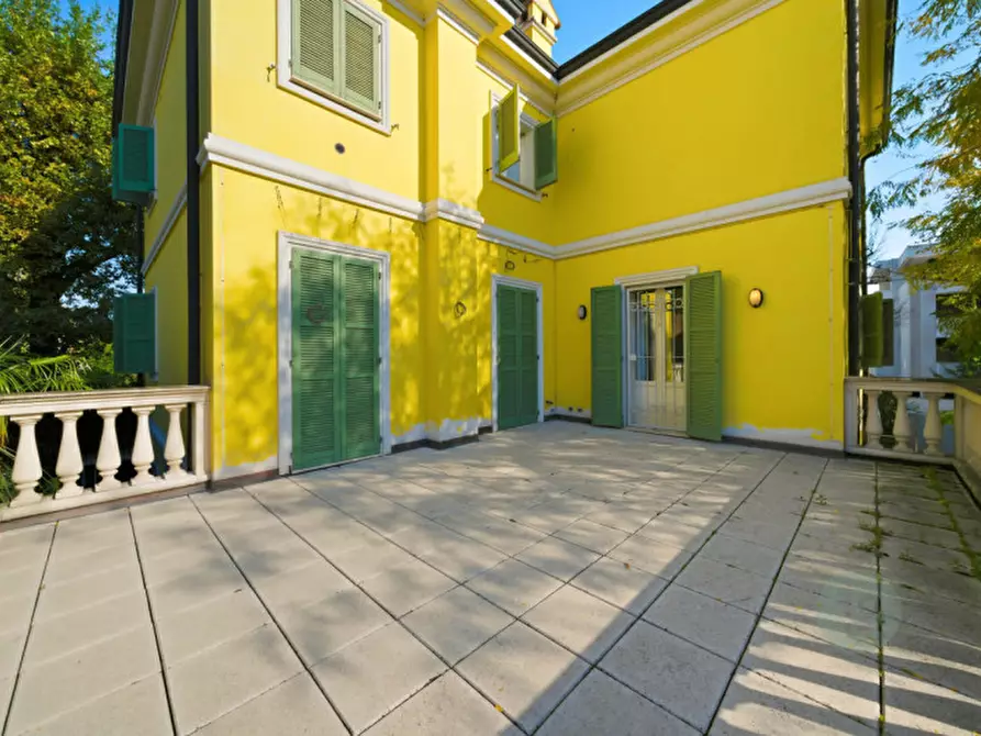 Immagine 21 di Villa in vendita  in Via Anna Frank a Carpi