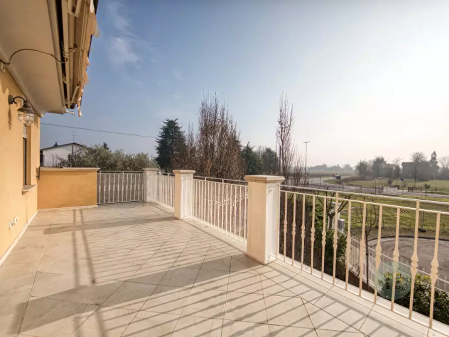 Immagine 18 di Villa in vendita  in Via Franklin Delano Roosevelt 47 a Carpi