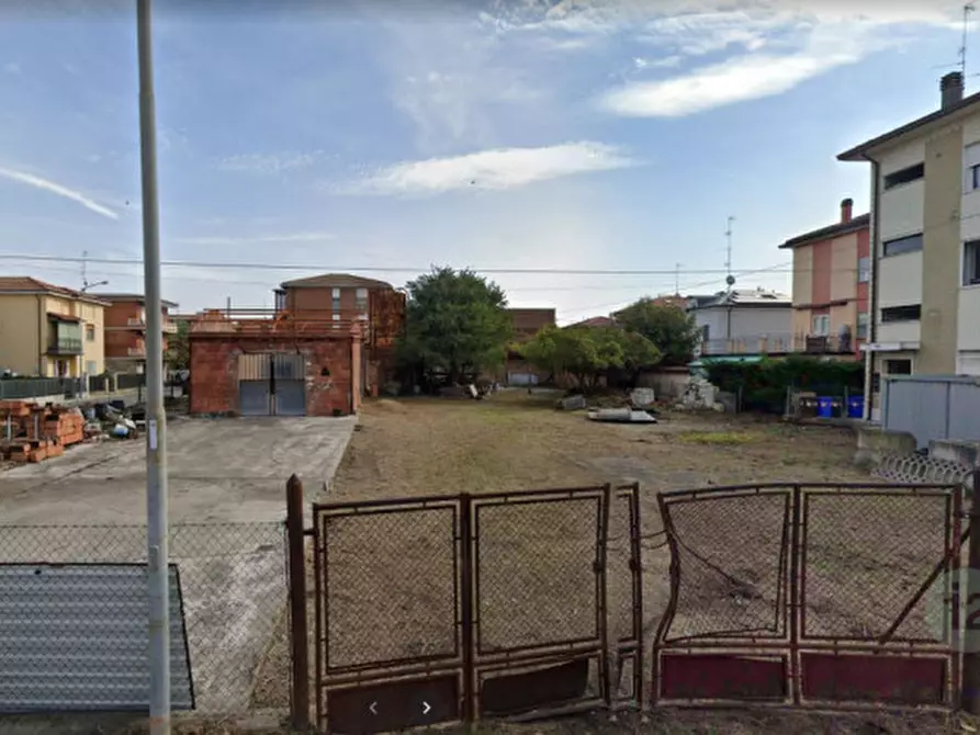 Immagine 3 di Terreno in vendita  in Via Franklin Delano Roosevelt a Carpi