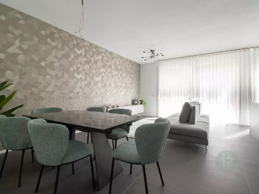 Immagine 1 di Casa quadrifamiliare in vendita  in Via Costante Rebucci a Carpi