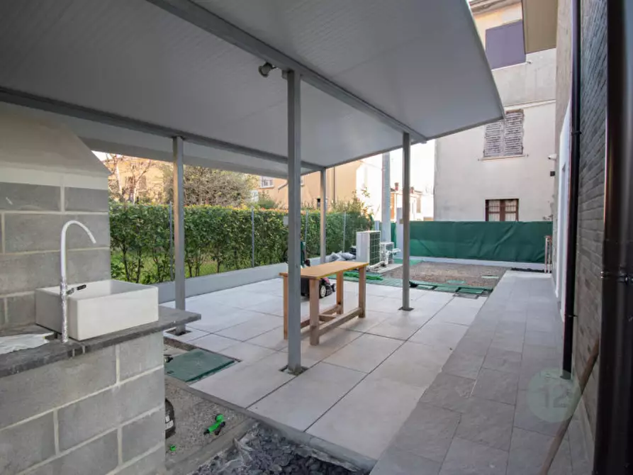 Immagine 3 di Villa in vendita  in Via Martiri di Fossoli a Carpi