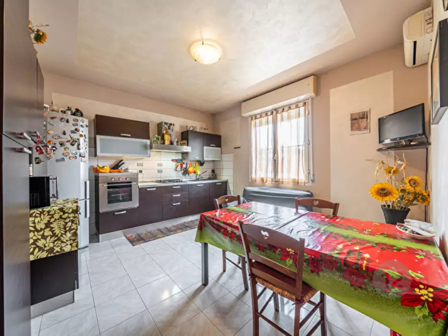 Immagine 3 di Appartamento in vendita  in Via Remesina Esterna a Carpi