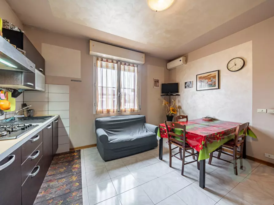Immagine 4 di Appartamento in vendita  in Via Remesina Esterna a Carpi
