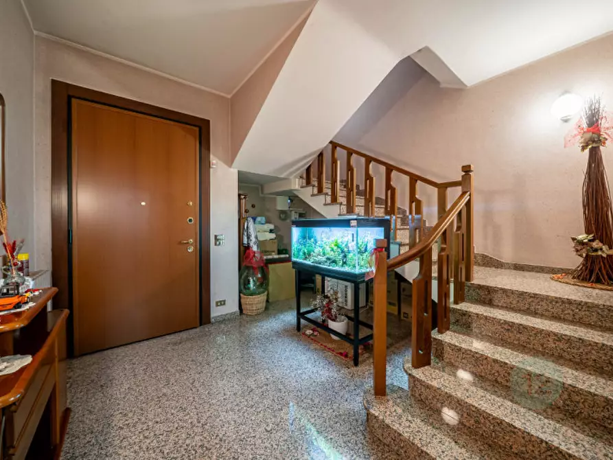 Immagine 4 di Casa bifamiliare in vendita  in Via del Gelso a Carpi