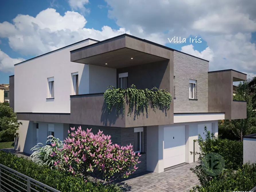 Immagine 1 di Villetta a schiera in vendita  in Via Divisione Acqui a Carpi