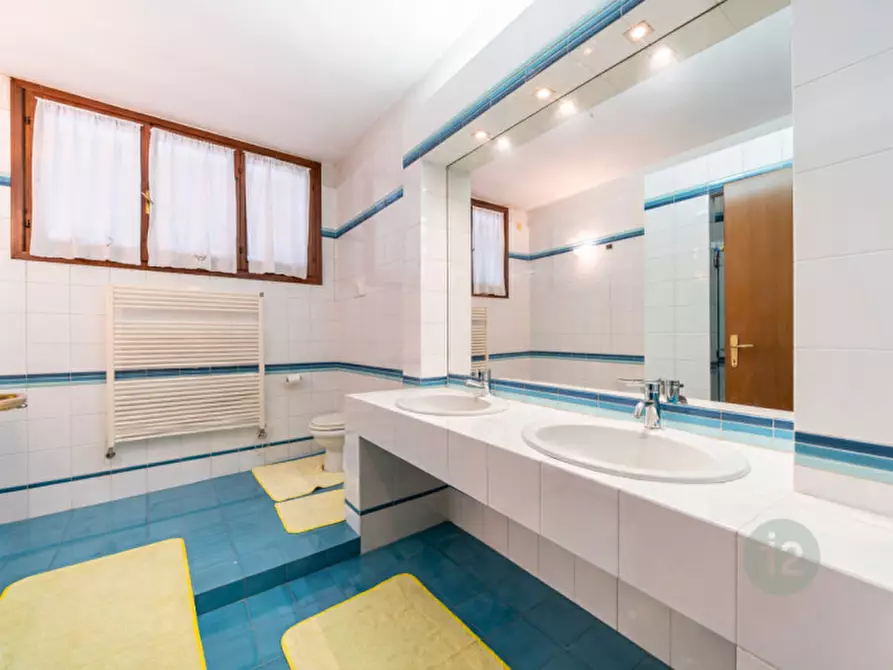 Immagine 10 di Villa in vendita  in Via Marcello Malpighi a Carpi
