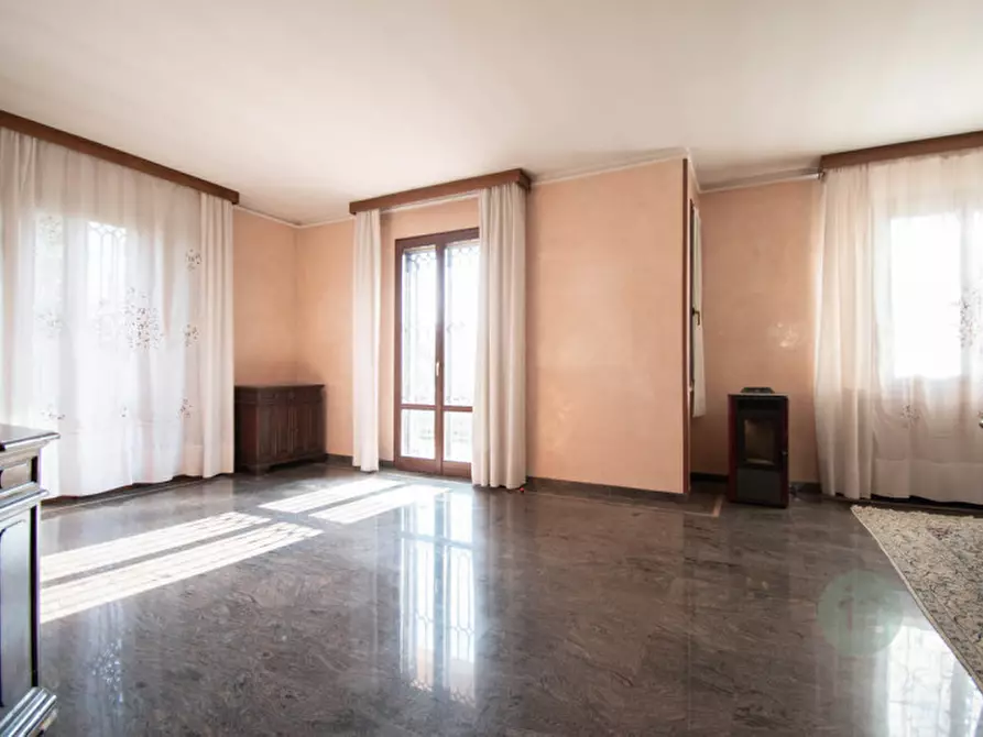 Immagine 3 di Casa indipendente in vendita  in Via Ivano Martinelli a Carpi