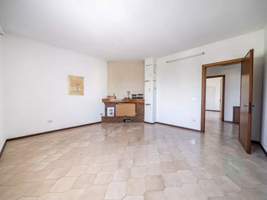 Immagine 3 di Appartamento in vendita  in Via Elio Vittorini a Carpi