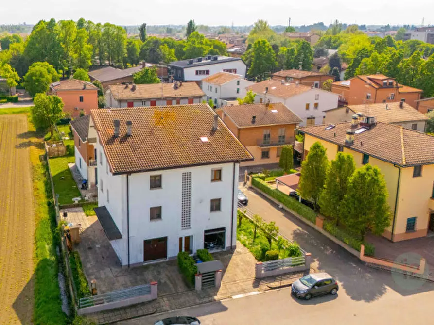 Immagine 15 di Appartamento in vendita  in Via Elio Vittorini a Carpi