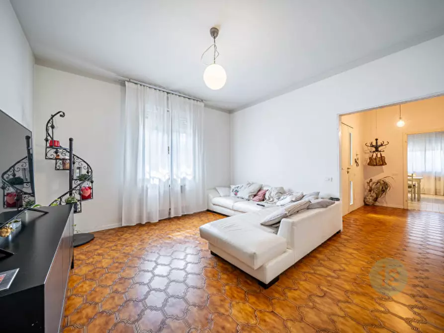 Immagine 4 di Casa bifamiliare in vendita  in Via Ugo Miselli 12 a Carpi