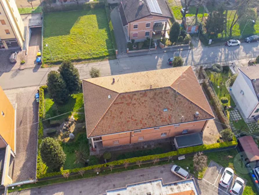 Immagine 1 di Laboratorio in vendita  in Via Renzo Guaitoli 40 a Carpi