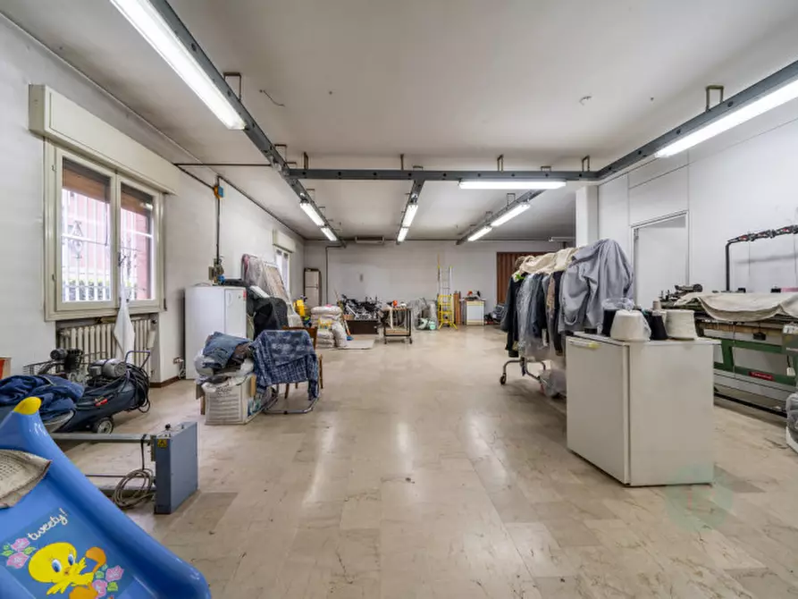 Immagine 6 di Laboratorio in vendita  in Via Renzo Guaitoli 40 a Carpi