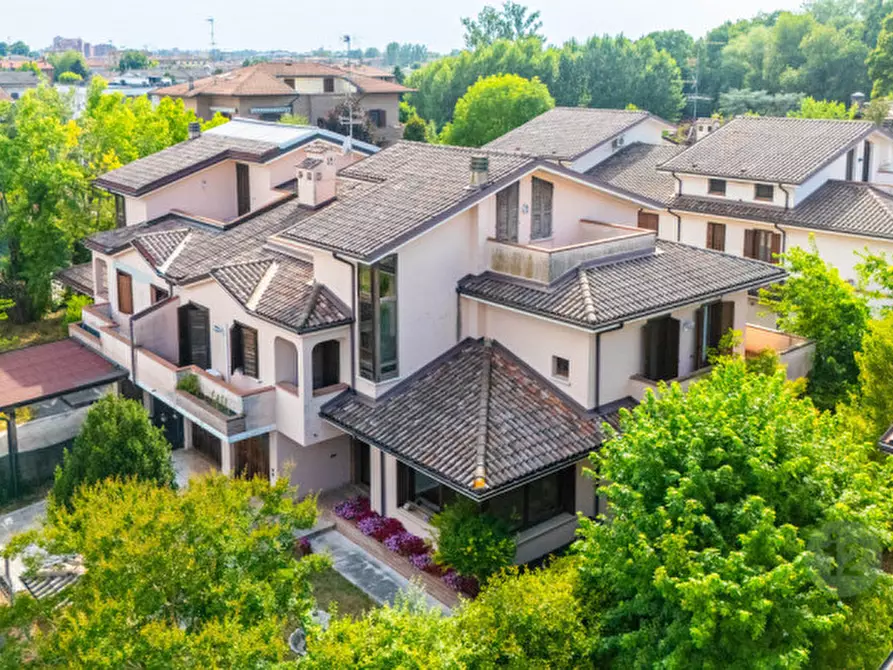 Immagine 1 di Villetta a schiera in vendita  in Via dell'indipendenza nazionale 5 a Carpi