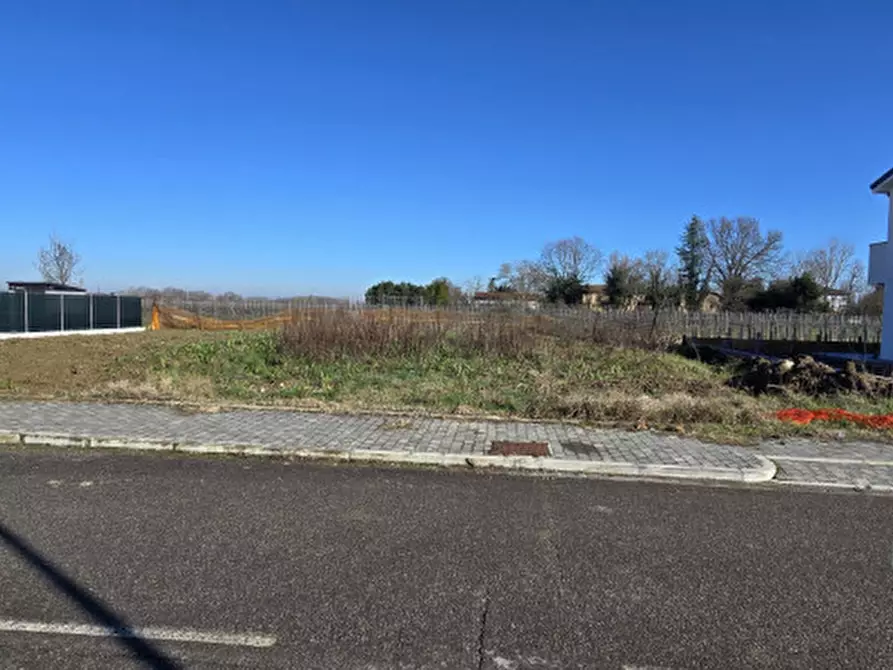Immagine 4 di Terreno in vendita  in Via Lago Calamone 23 a Carpi