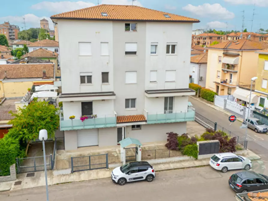 Immagine 17 di Appartamento in vendita  in Via Castelfidardo 22 a Carpi