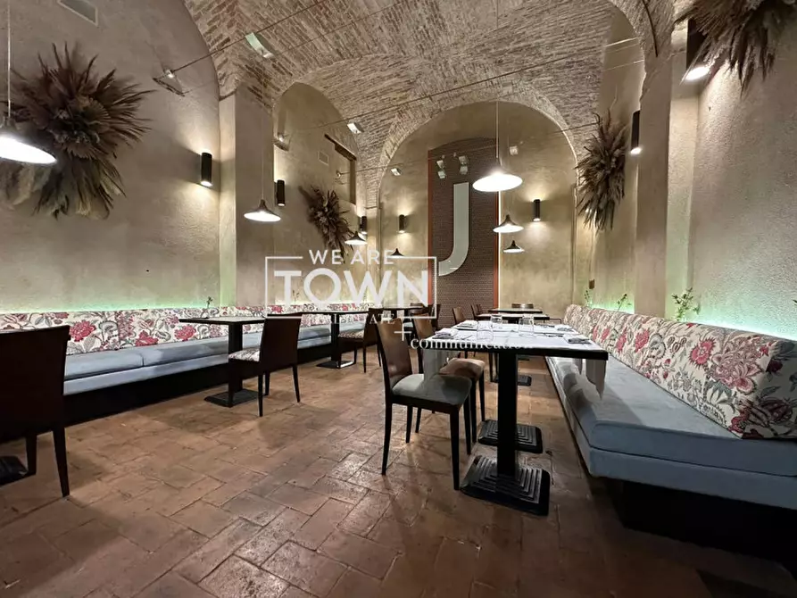 Immagine 2 di Negozio in vendita  in Corso Giuseppe Mazzini 7 a Ancona