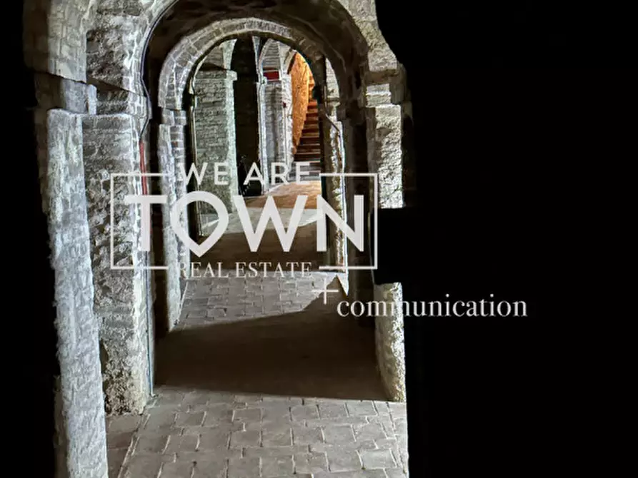 Immagine 8 di Negozio in vendita  in Corso Giuseppe Mazzini 7 a Ancona