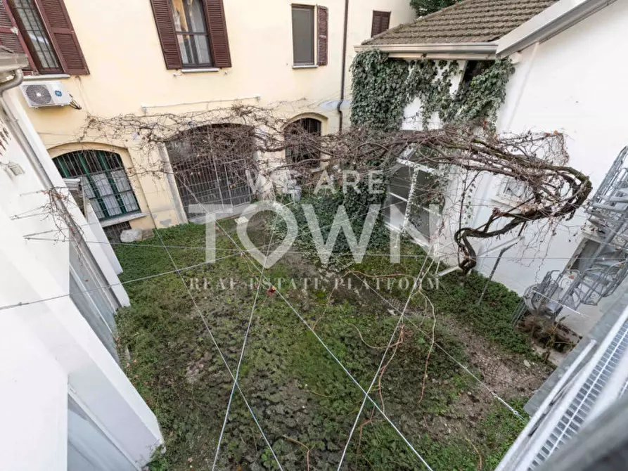 Immagine 35 di Negozio in vendita  in Corso 22 Marzo, 39 a Milano