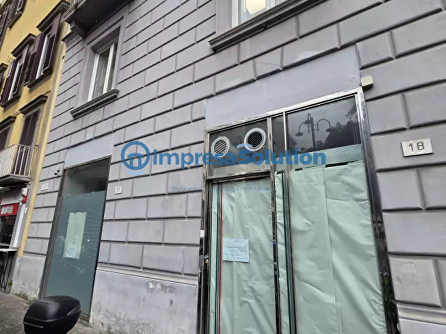 Immagine 3 di Negozio in affitto  in Piazza San Pasquale a Napoli