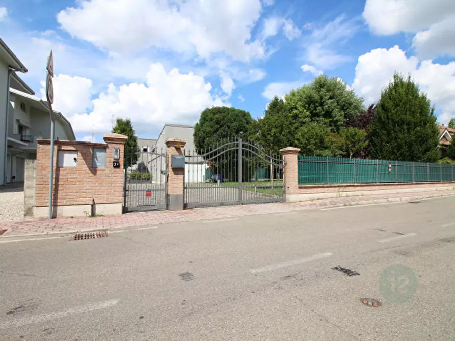 Immagine 2 di Casa bifamiliare in vendita  in Via Galileo Galilei 37 a Rolo