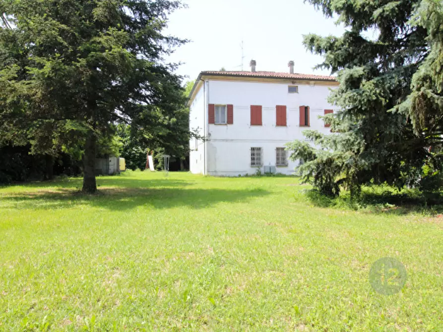 Immagine 15 di Villa in vendita  in Via G. Pellati 2 a Fabbrico