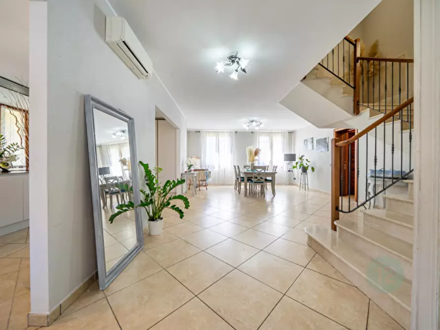 Immagine 4 di Villa in vendita  in Via D'Antona 9 a Fabbrico