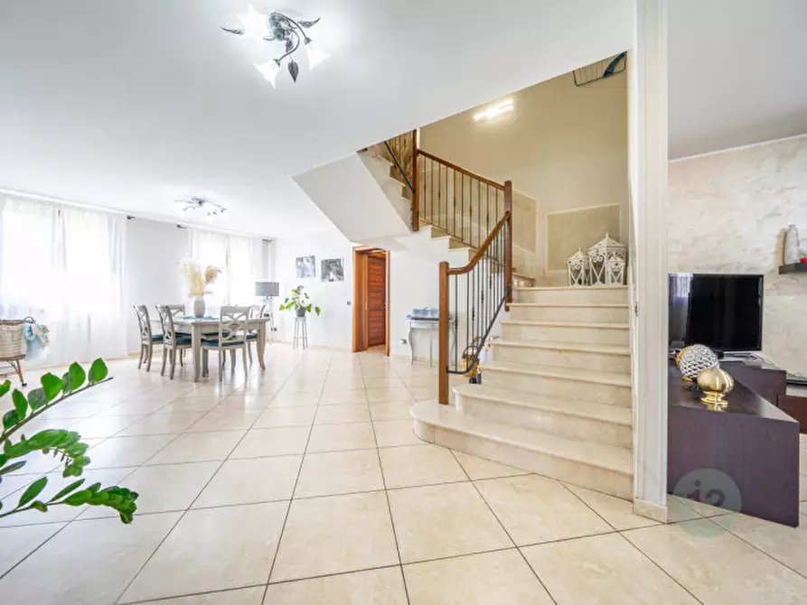 Immagine 5 di Villa in vendita  in Via D'Antona 9 a Fabbrico